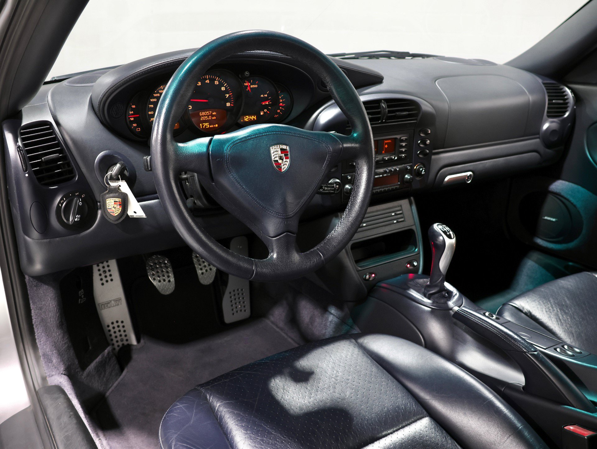 Used 2002 Porsche 911 Turbo AWD/4WD image 3