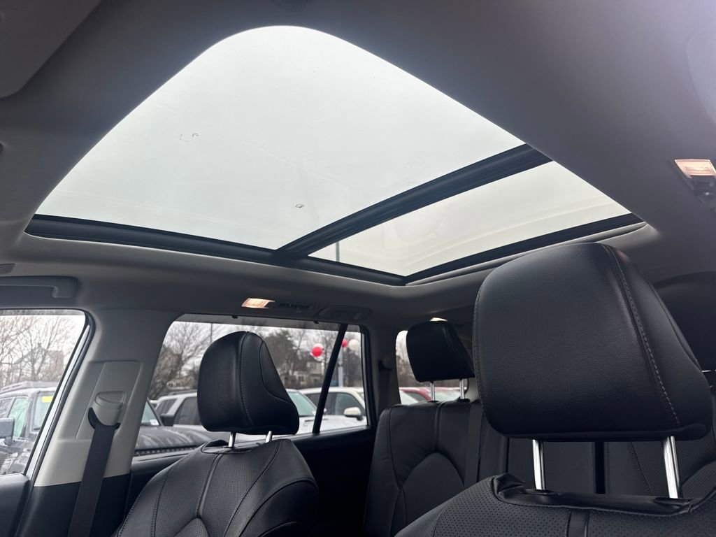 Used 2024 Toyota Grand Highlander Limited image 17