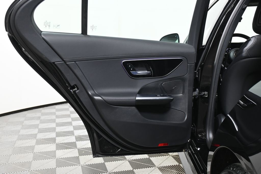 Certified 2025 Mercedes-Benz C 300 4MATIC Sedan image 29