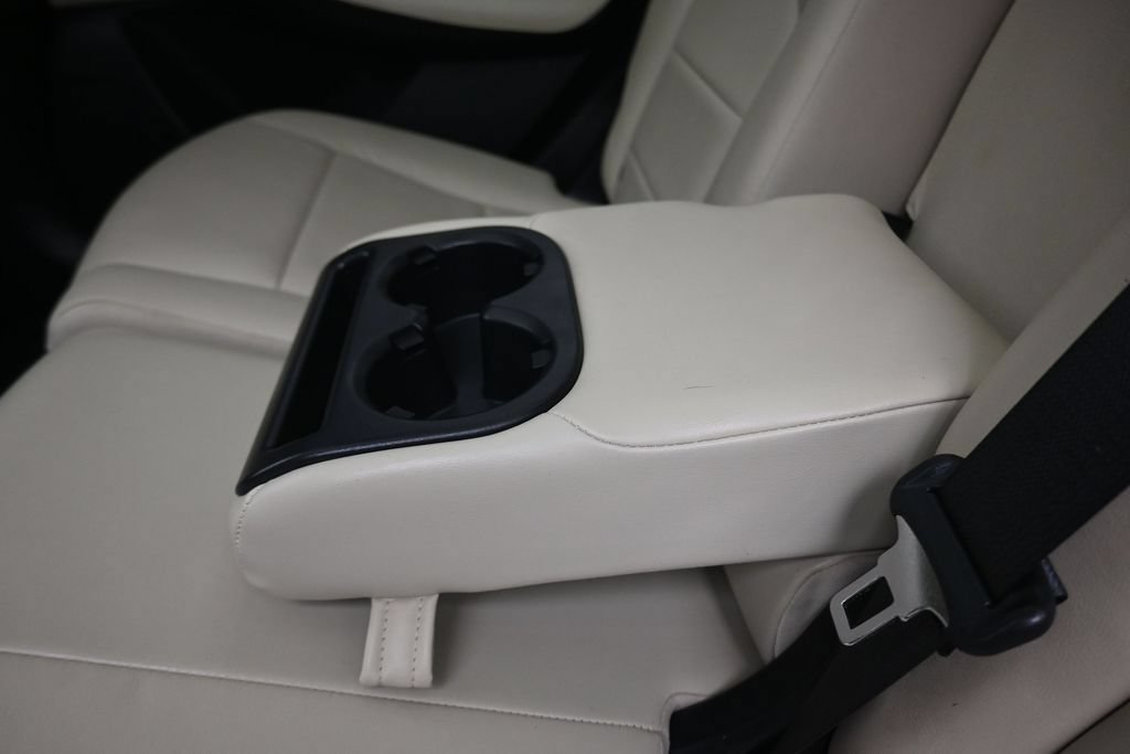 Used 2019 INFINITI QX50 Luxe w/ Navigation Package FWD image 30