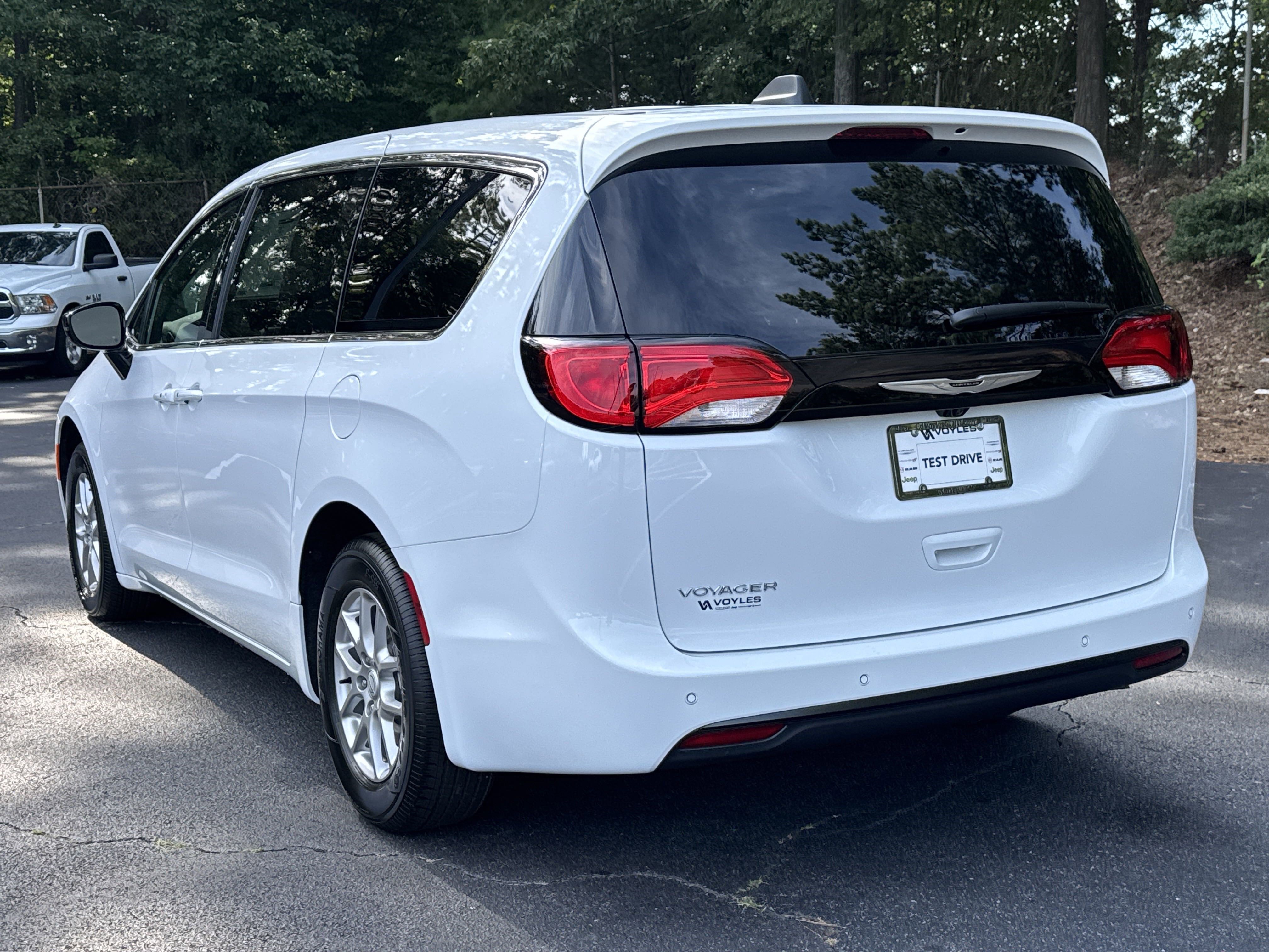 New 2025 Chrysler Voyager LX FWD image 6