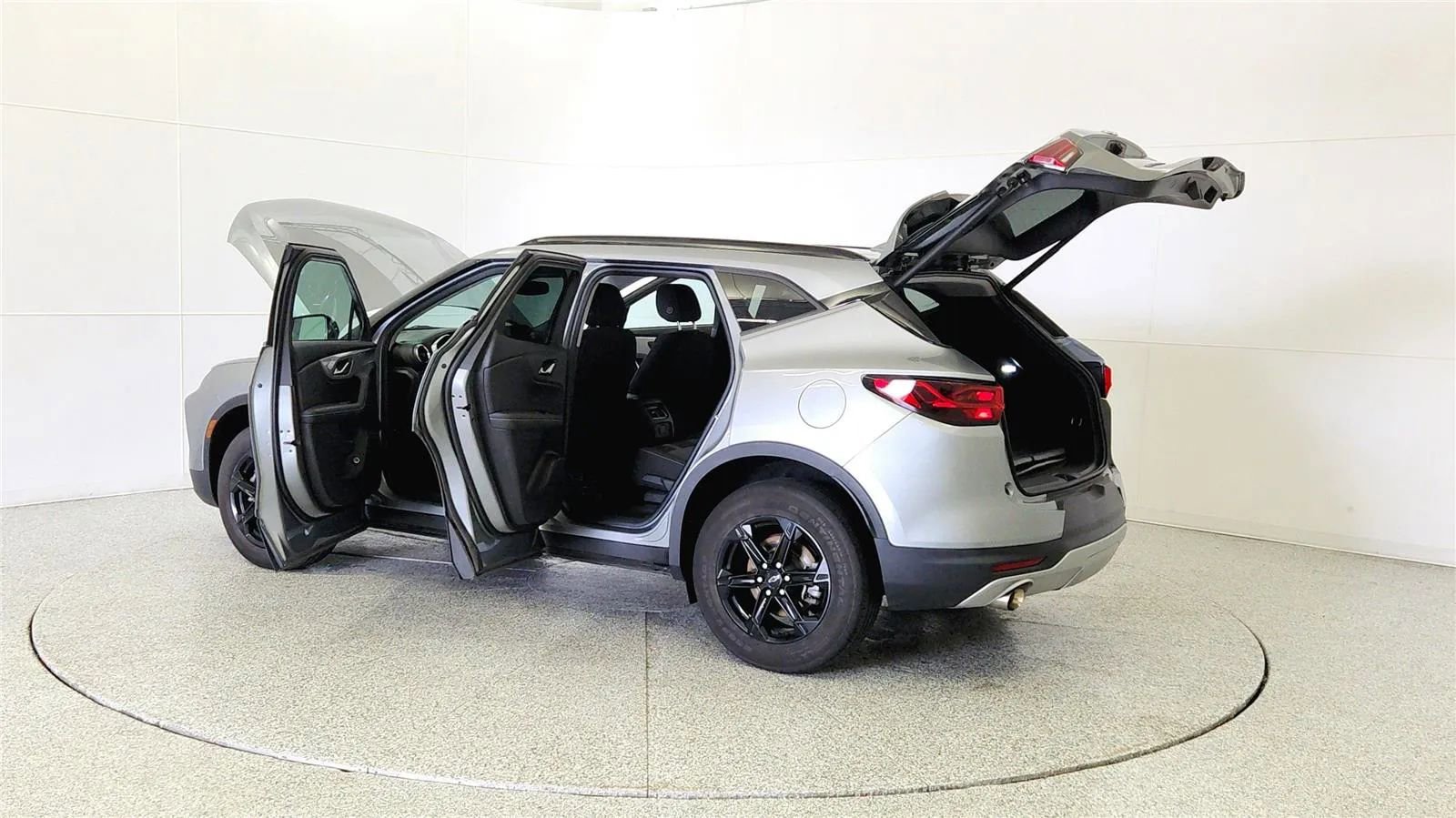 Used 2023 Chevrolet Blazer LT w/ Convenience Package image 11