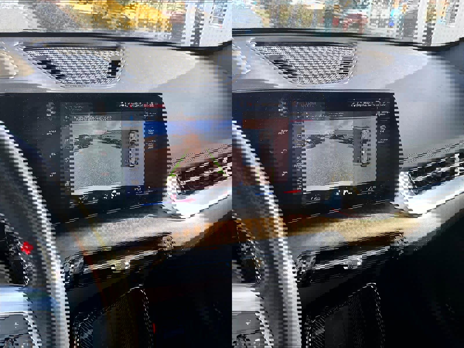 Used 2024 BMW X1 M35i w/ Premium Package image 19