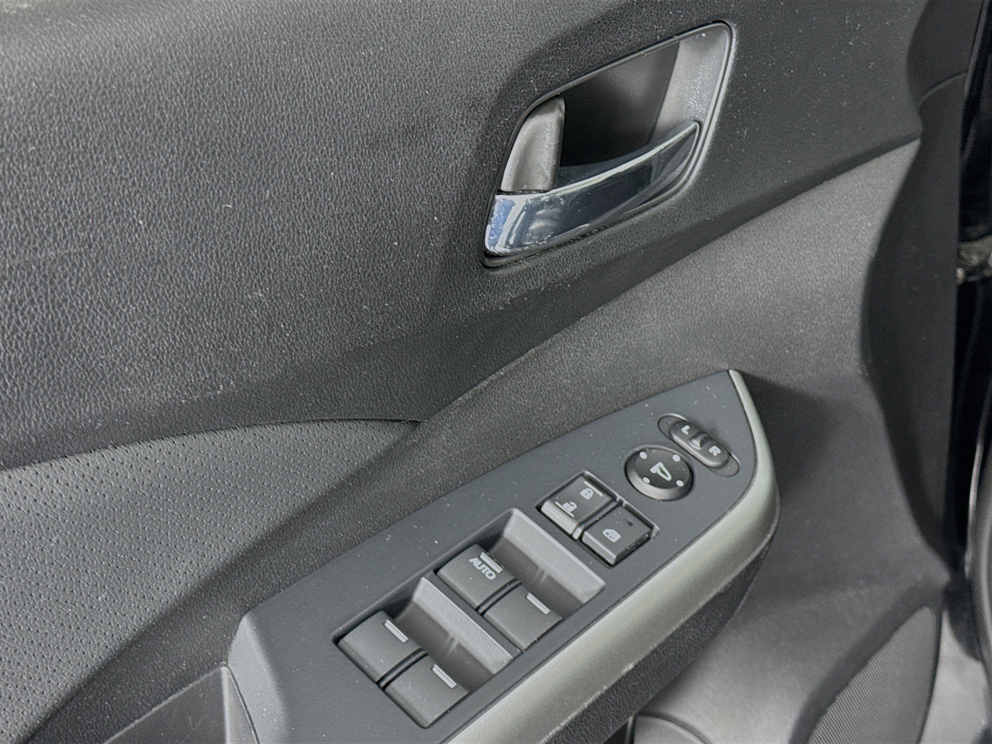 Used 2015 Honda CR-V EX-L image 17