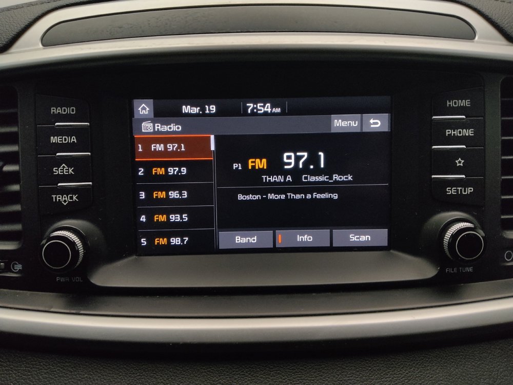 Used 2020 Kia Sorento LX w/ LX I4 Convenience Package image 25