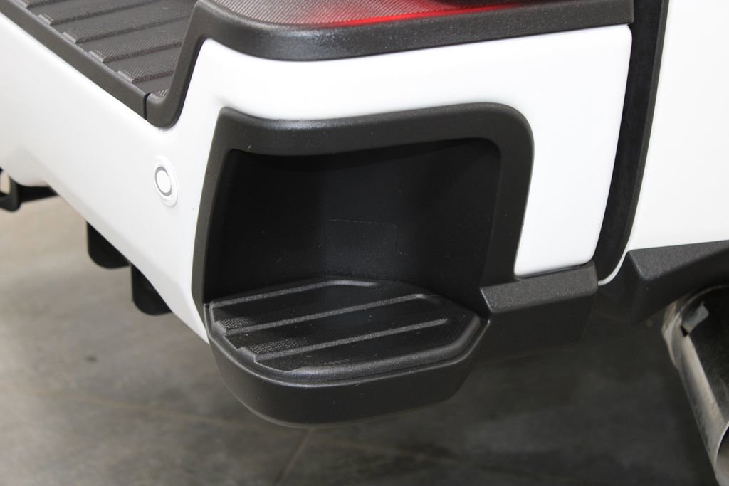 Used 2025 Ford F250 Platinum image 18