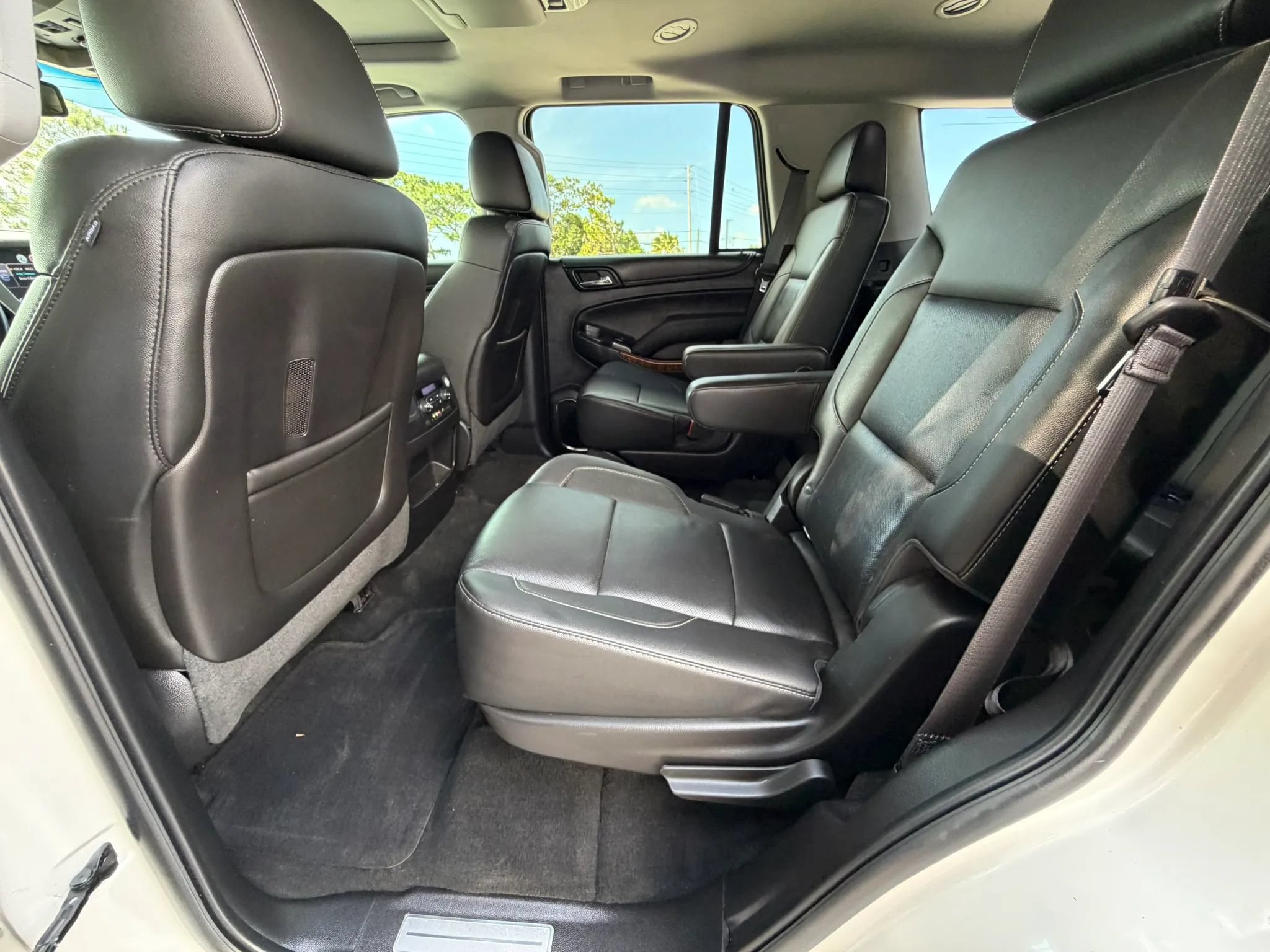 Used 2015 Chevrolet Tahoe LTZ RWD image 26