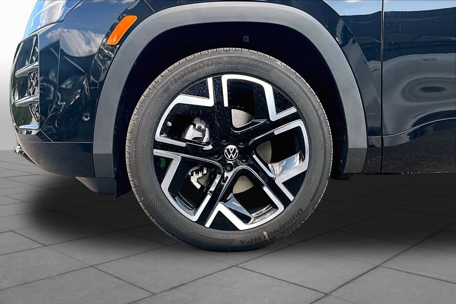 New 2027 Volkswagen Atlas SEL Premium R-Line AWD/4WD image 11
