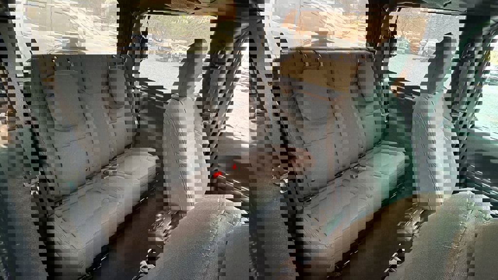 Used 2023 Jeep Wrangler Sport S image 18