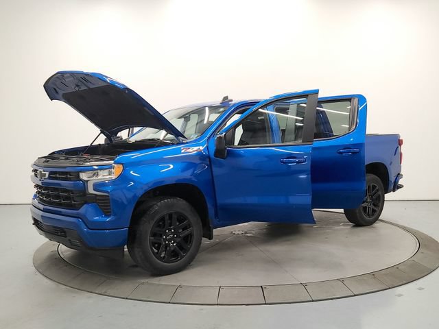 Used 2024 Chevrolet Silverado 1500 RST w/ Z71 Off-Road Package AWD/4WD image 11