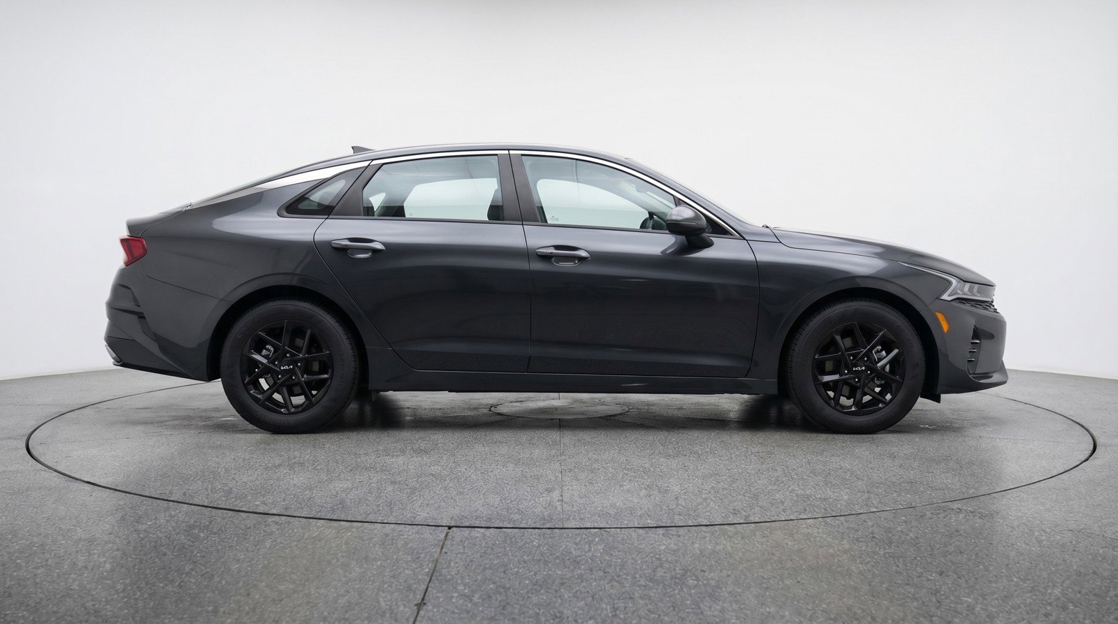 Used 2025 Kia K5 LXS image 11