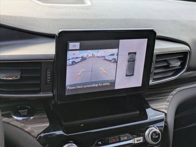 Used 2023 Ford Explorer Limited image 12