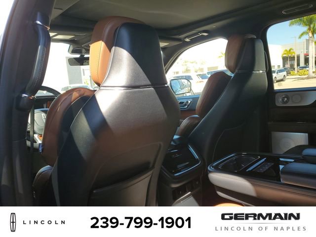 Used 2023 Lincoln Navigator Reserve image 22