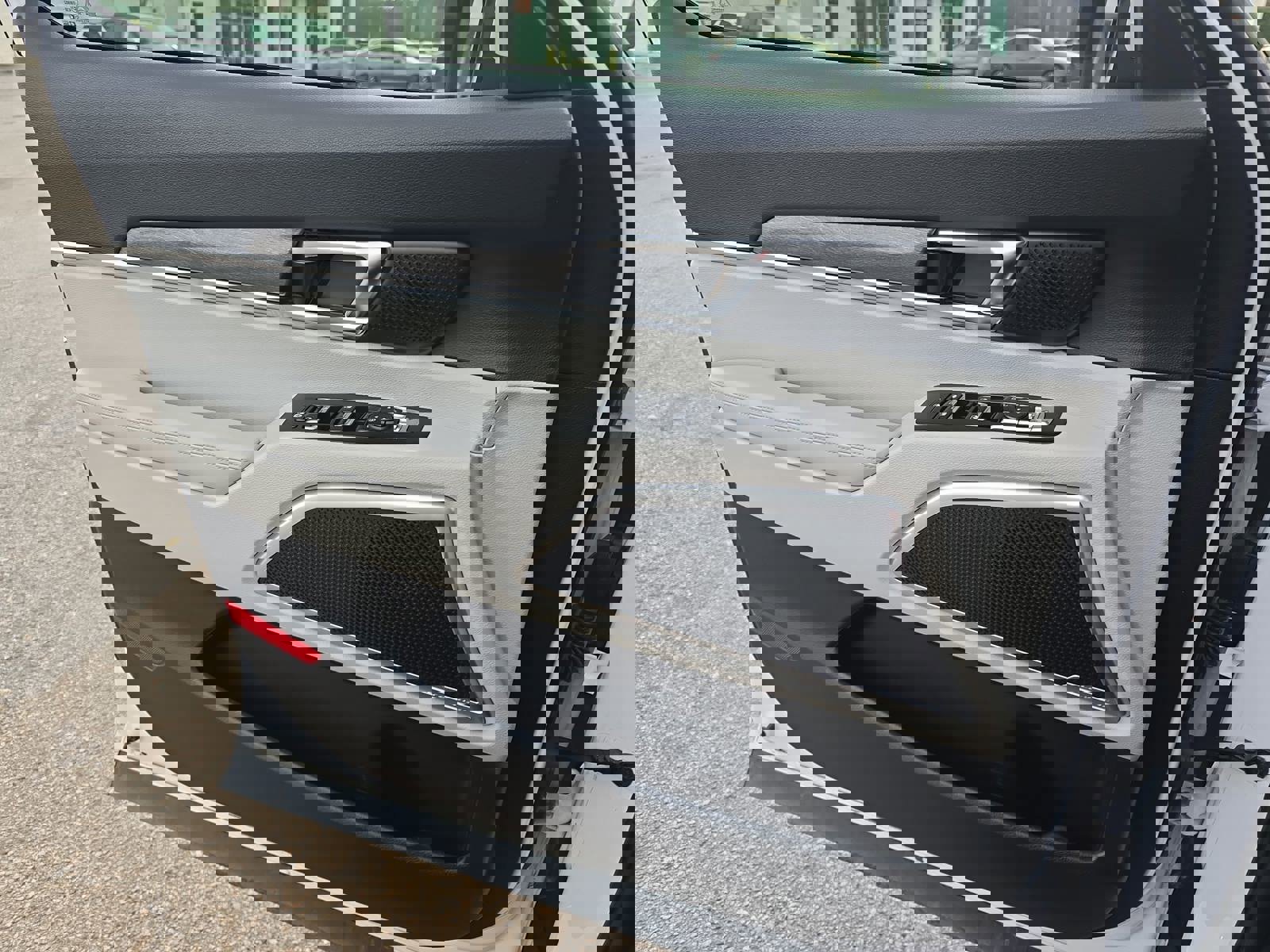 Used 2022 Kia Telluride EX w/ EX Premium Package image 29