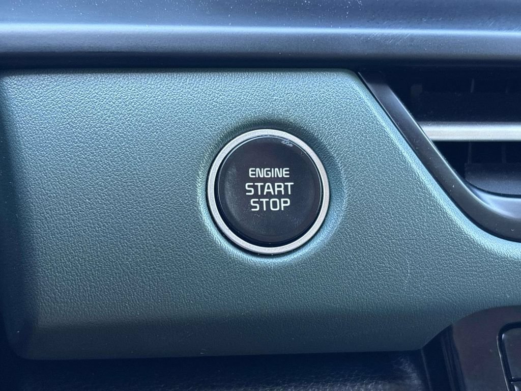 Certified 2024 Kia Seltos SX w/ SX Sunroof Package AWD/4WD image 30