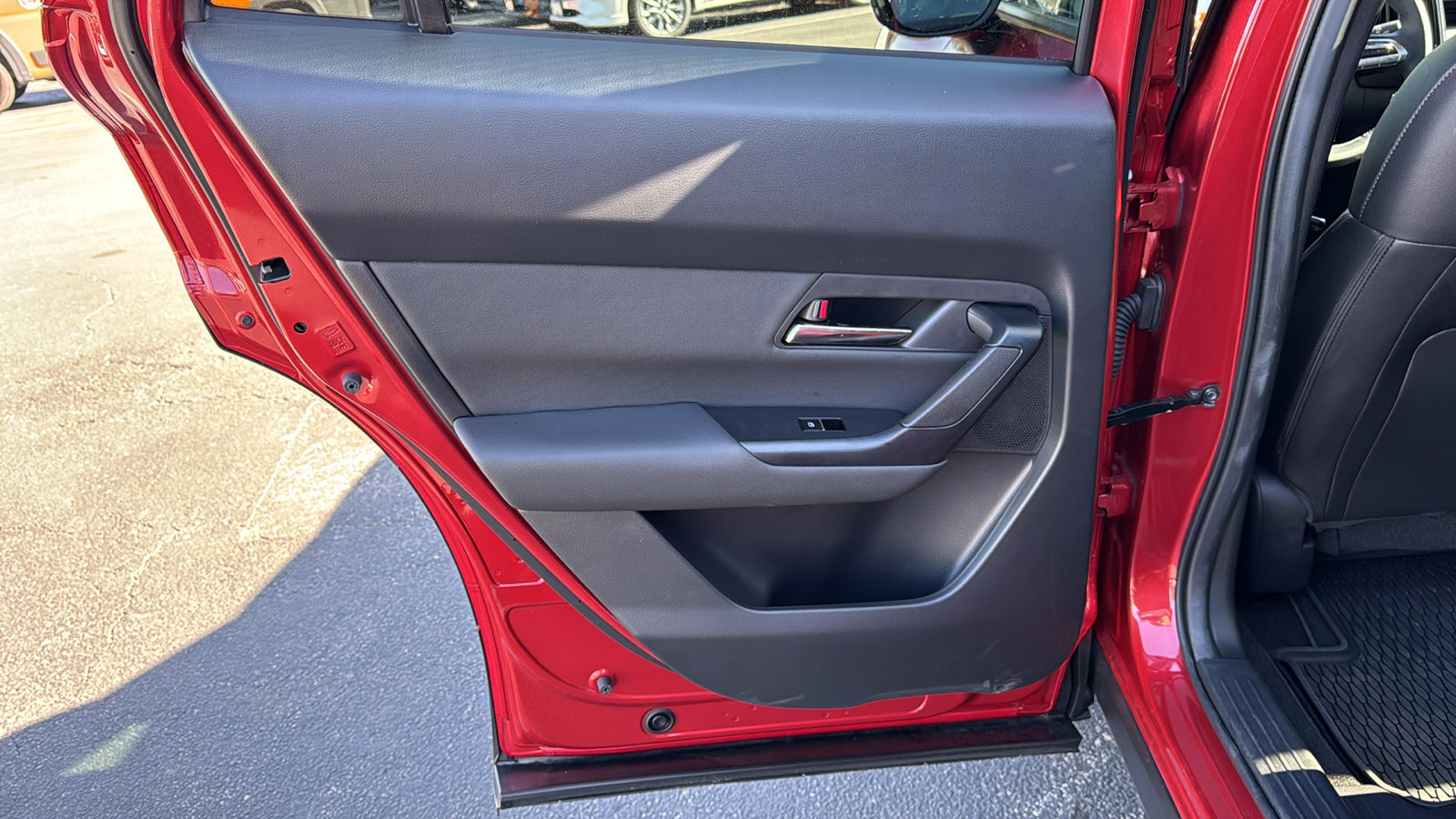 Certified 2025 MAZDA CX-50 2.5 Hybrid w/ Weather Package image 18