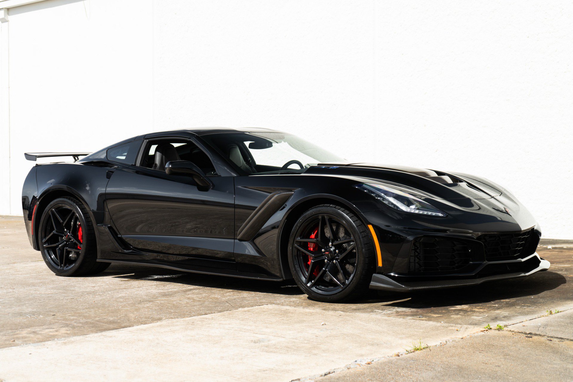 Used 2019 Chevrolet Corvette ZR1 RWD image 7