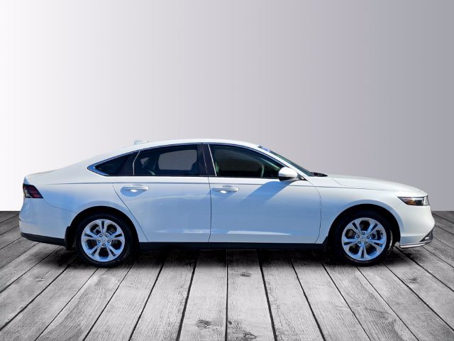 Certified 2025 Honda Accord LX image 6