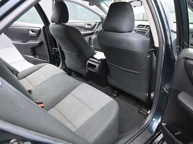 Used 2016 Toyota Camry LE image 19