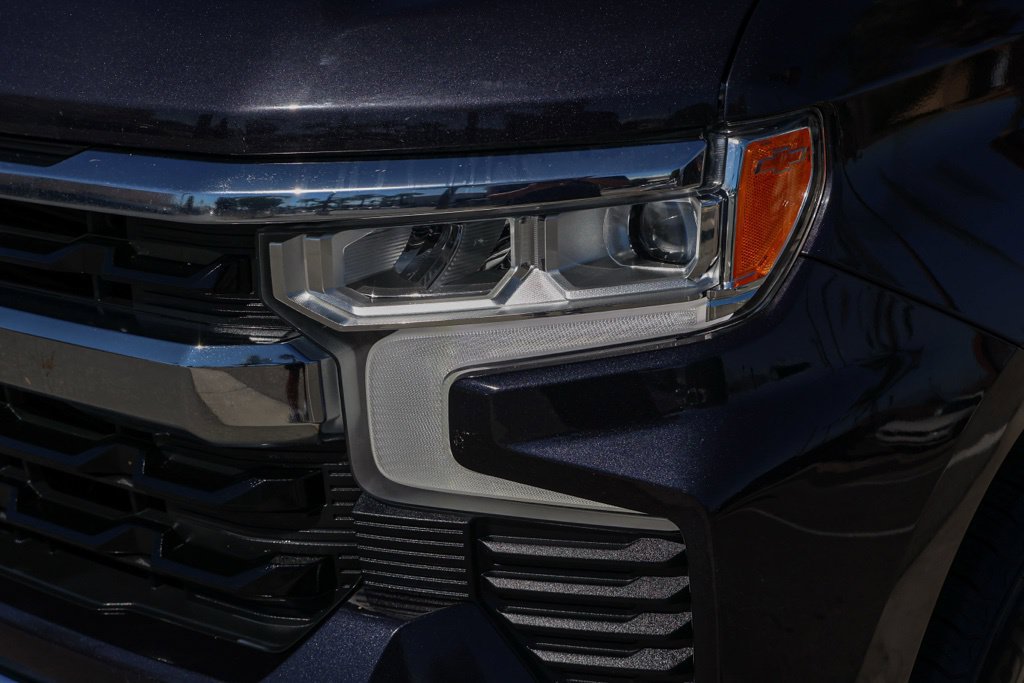 Used 2022 Chevrolet Silverado 1500 LT RWD image 11