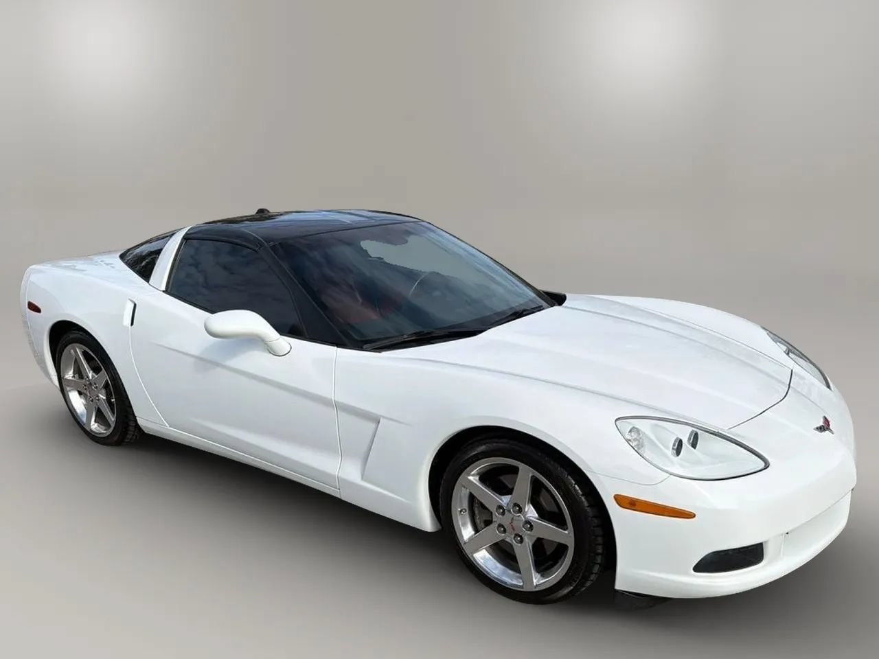 Used 2005 Chevrolet Corvette Coupe w/ Preferred Equipment Group RWD image 5