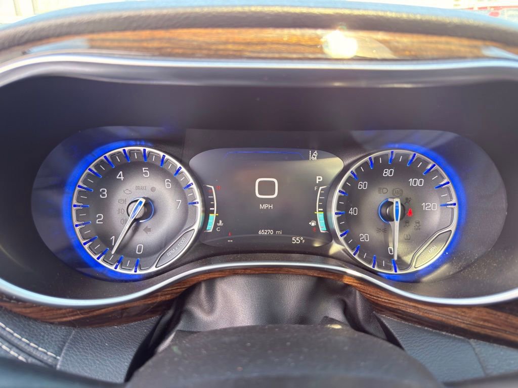 Used 2023 Chrysler Pacifica Limited image 19