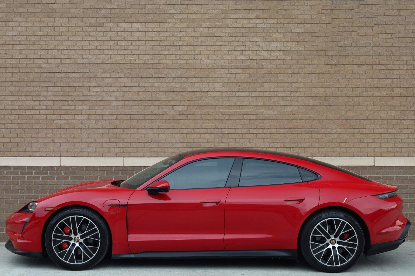 Used 2020 Porsche Taycan 4S w/ Premium Package AWD/4WD image 2