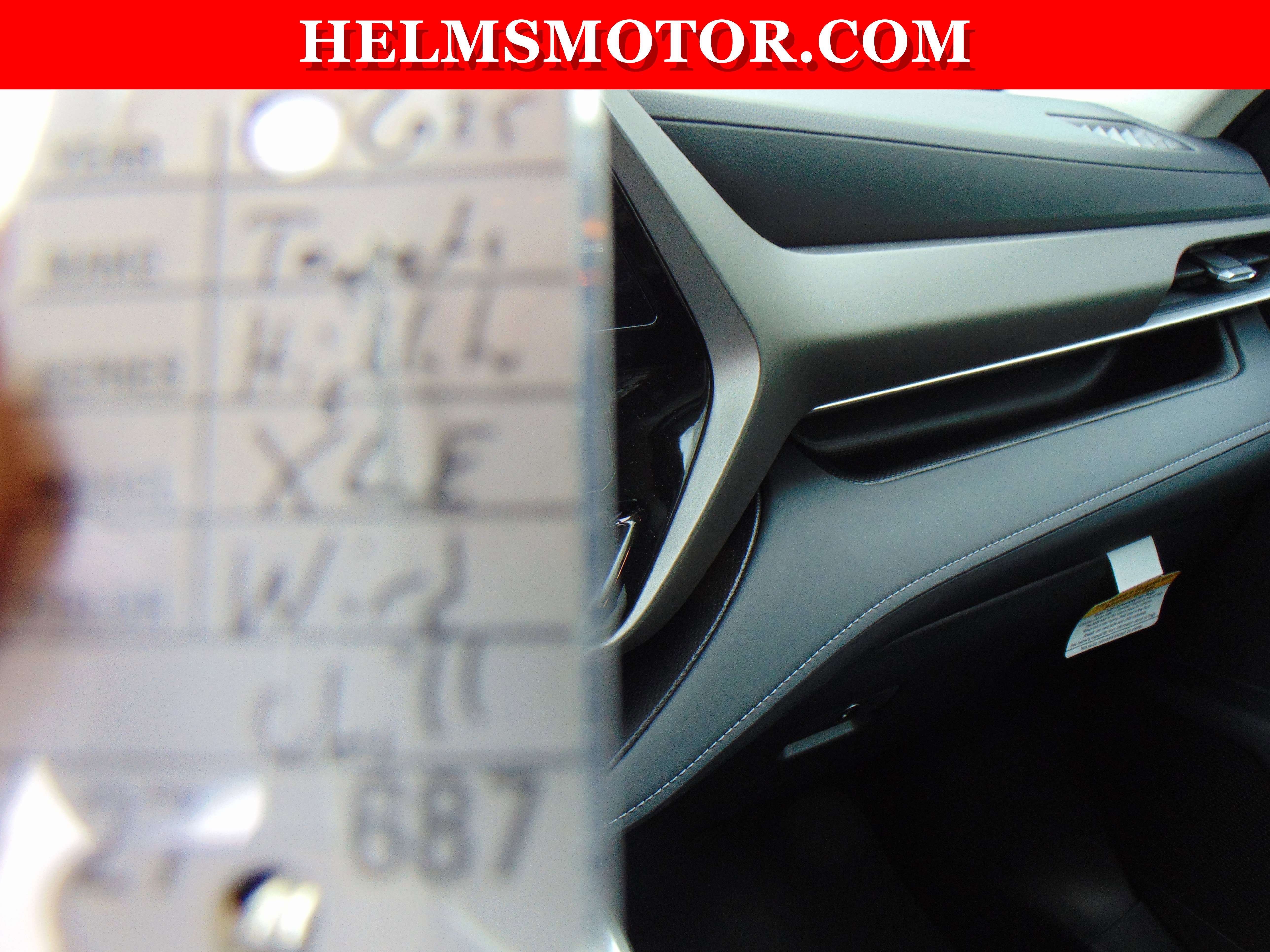 Used 2025 Toyota Highlander XLE image 30