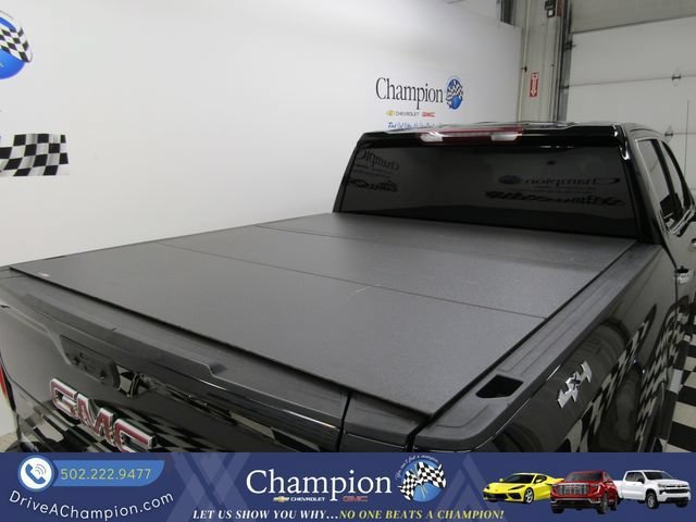 Used 2023 GMC Sierra 1500 SLT w/ SLT Premium Package AWD/4WD image 15