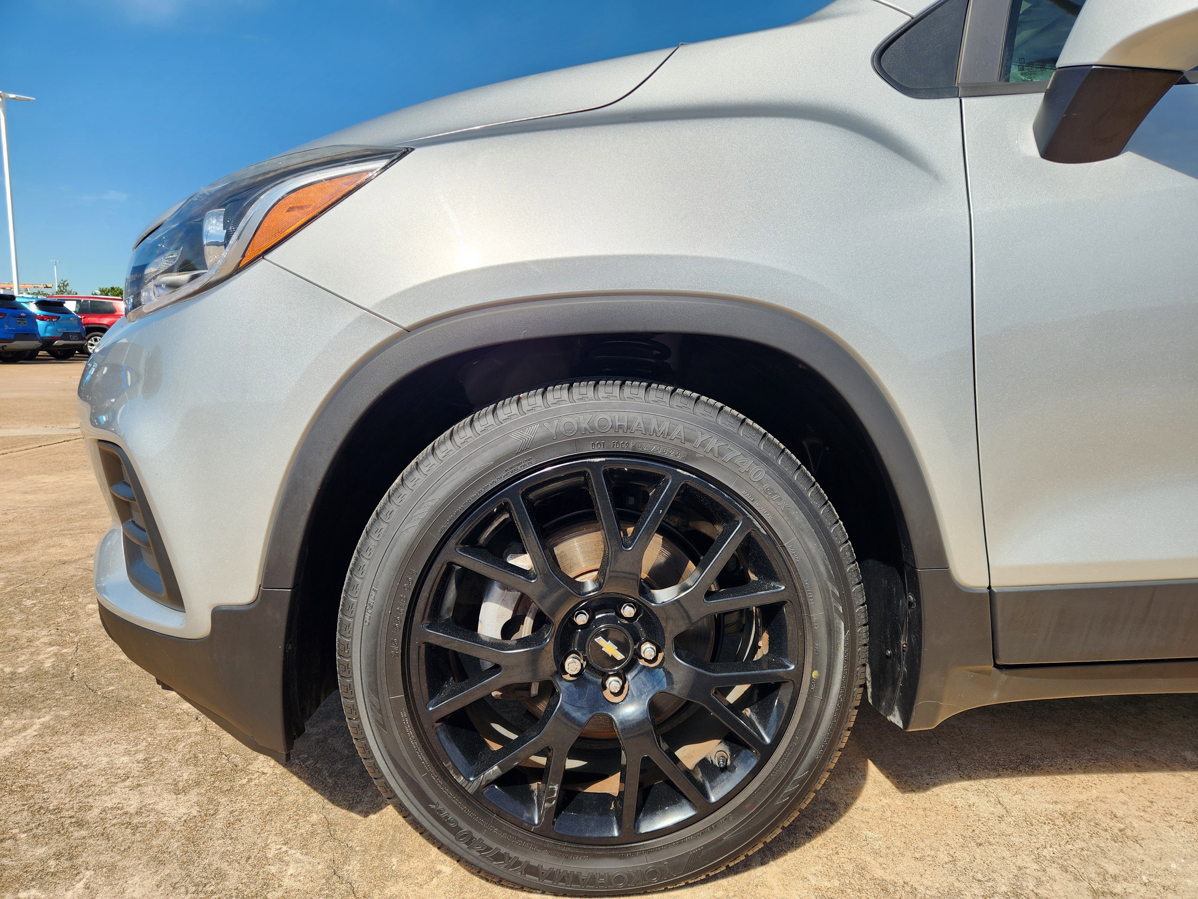 Used 2022 Chevrolet Trax LT w/ Sport Edition image 9