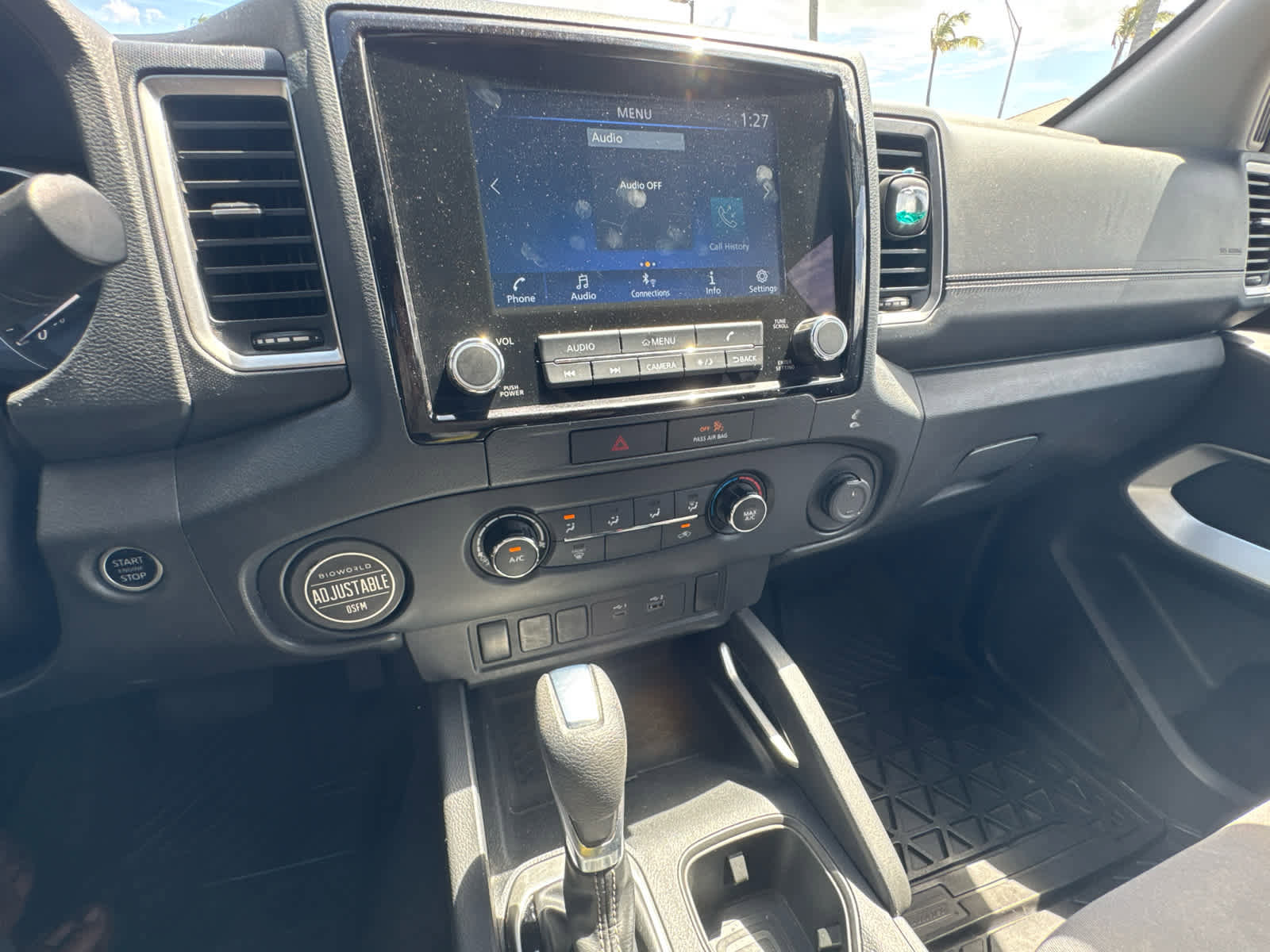 Used 2023 Nissan Frontier SV w/ Tow Package image 15