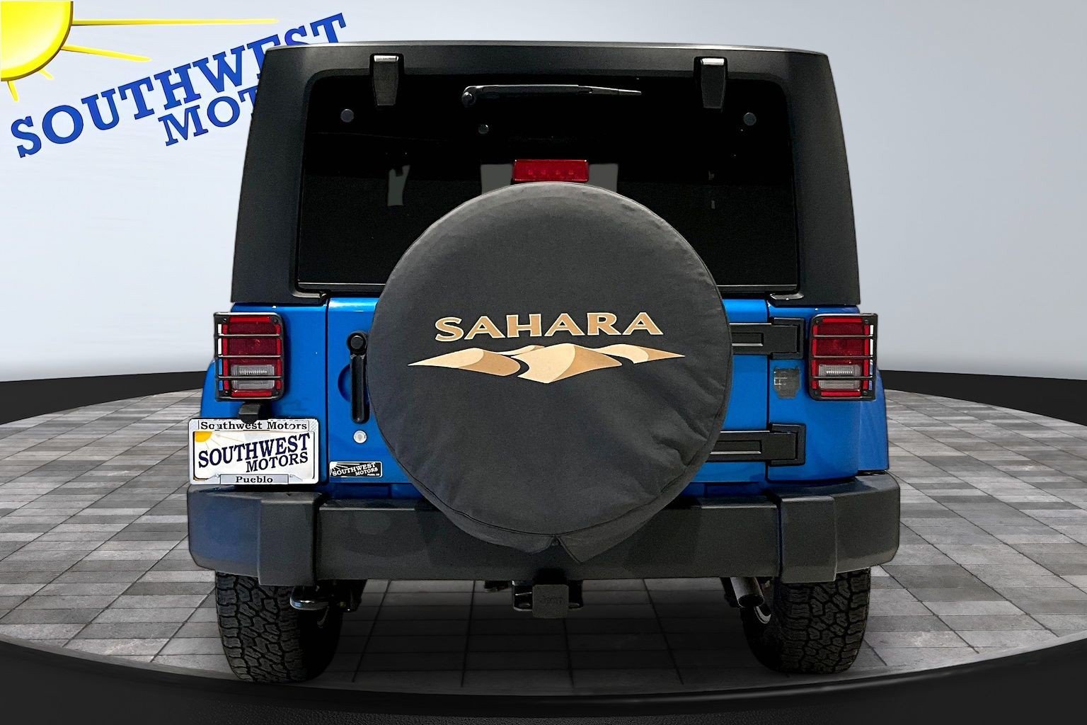 Used 2015 Jeep Wrangler Sahara w/ Connectivity Group AWD/4WD image 6