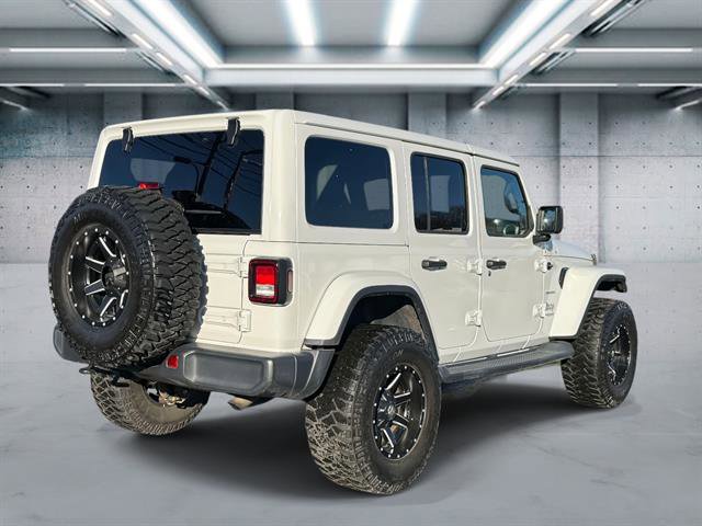 Used 2018 Jeep Wrangler Unlimited Sahara image 5