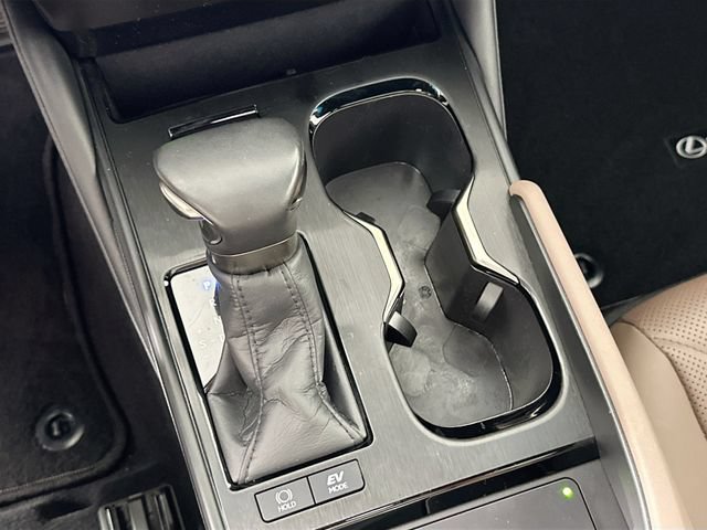 Used 2025 Lexus ES 300h w/ Technology Package FWD image 16
