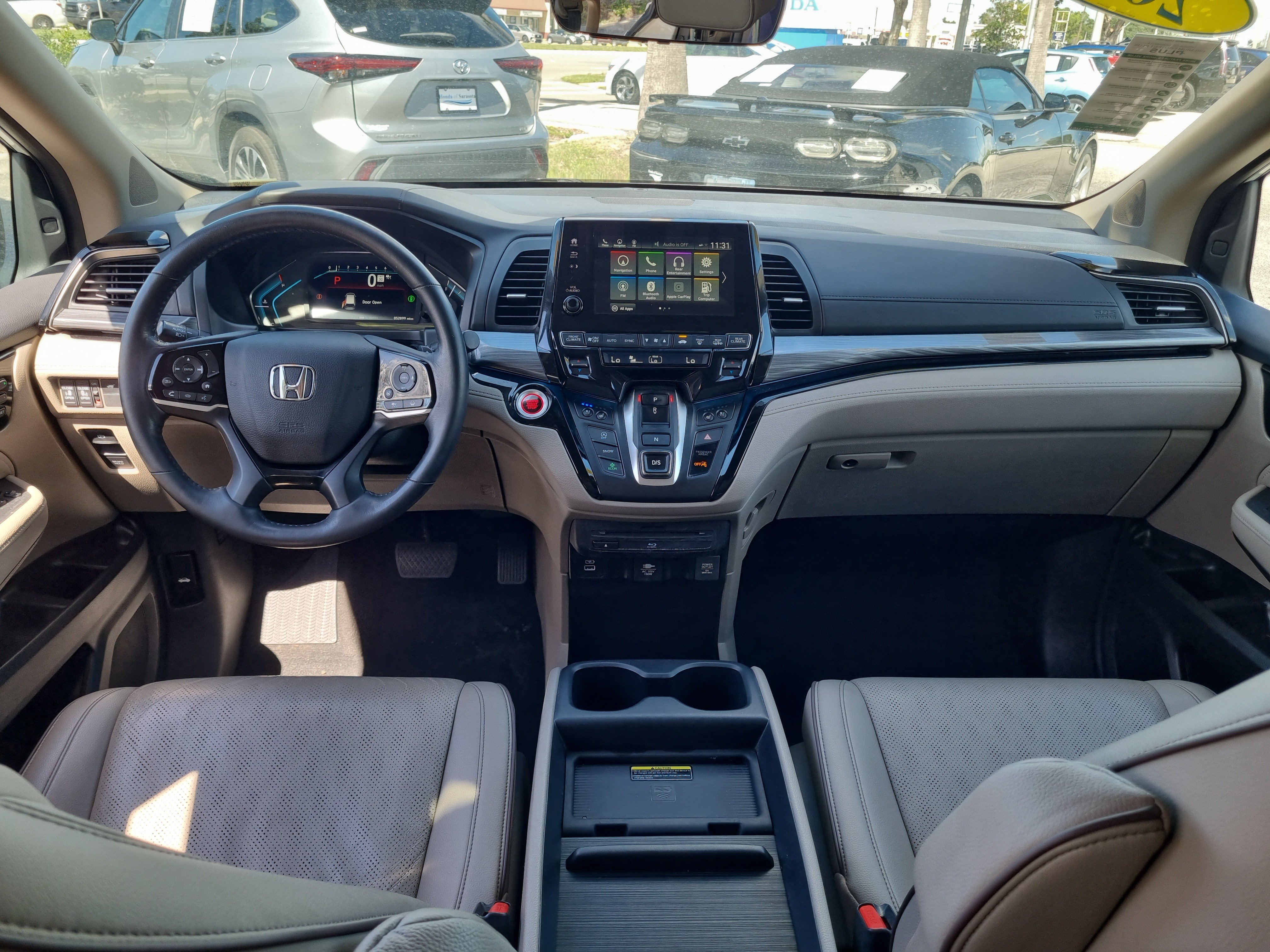 Used 2022 Honda Odyssey Elite image 17