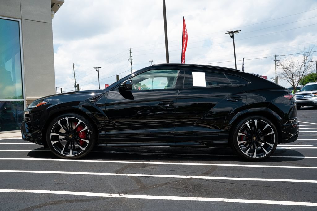 Used 2021 Lamborghini Urus AWD/4WD image 22