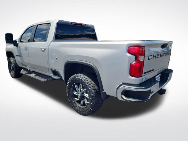 Used 2022 Chevrolet Silverado 2500 LT w/ Convenience Package image 3