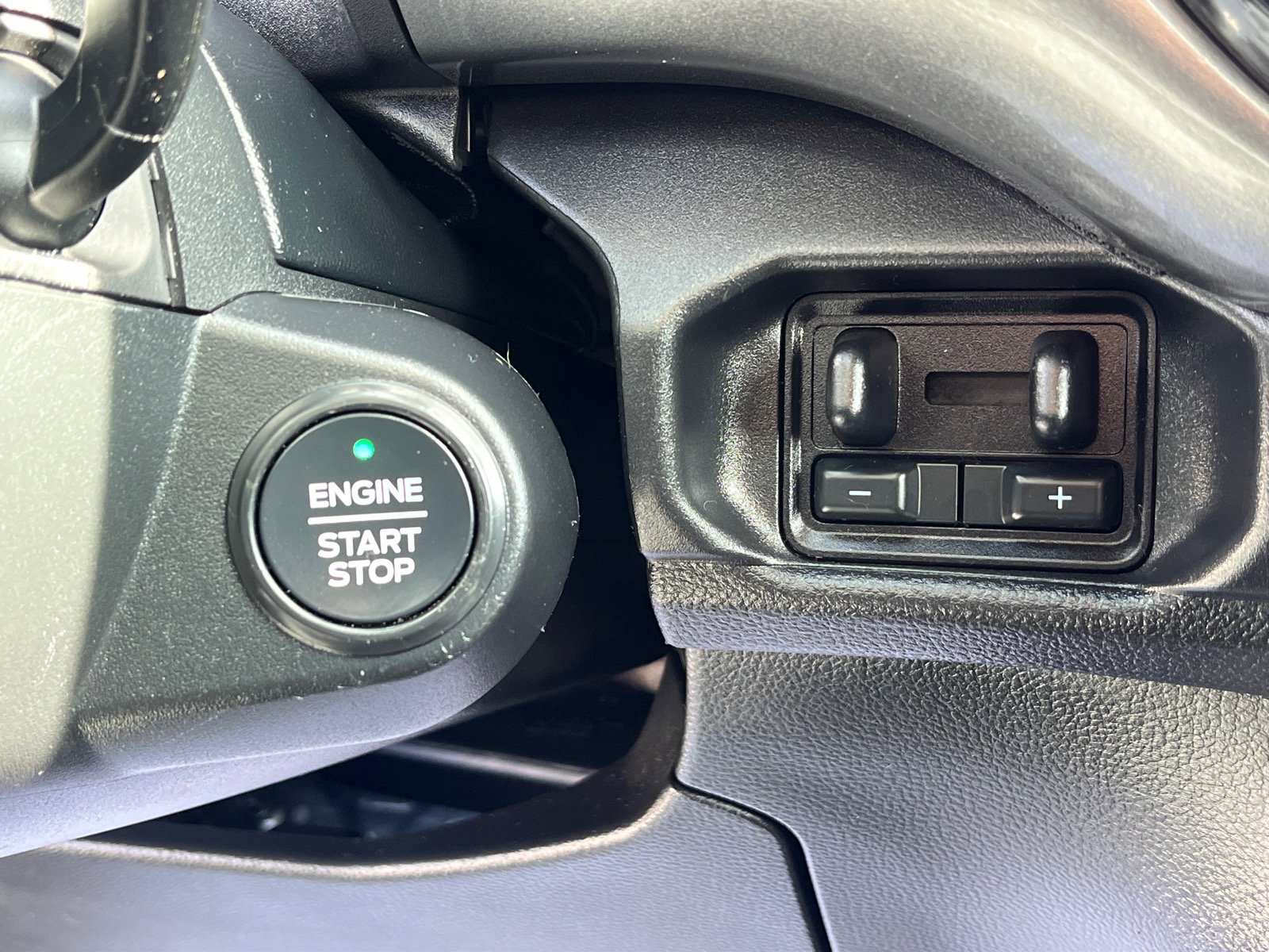 Certified 2024 Ford Ranger Lariat w/ FX4 Off-Road Package image 10