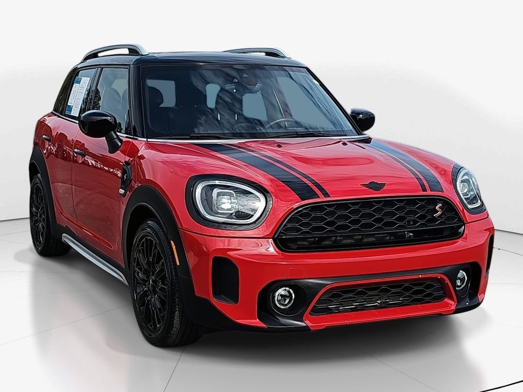 Used 2023 MINI Cooper Countryman S w/ Premium Package image 2