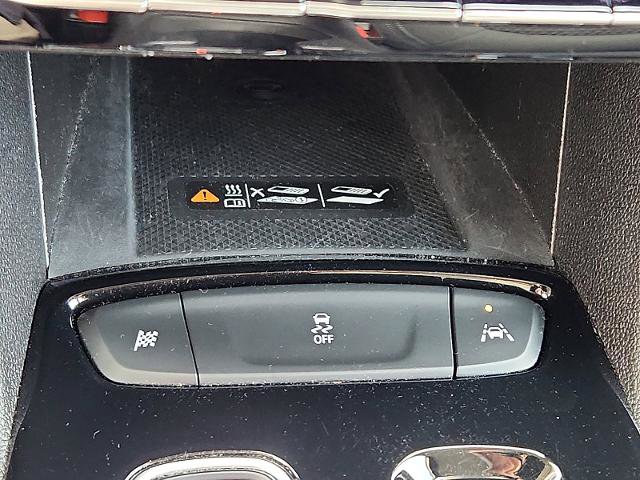 Certified 2023 Chevrolet Bolt EUV LT w/ Driver Confidence Package image 22