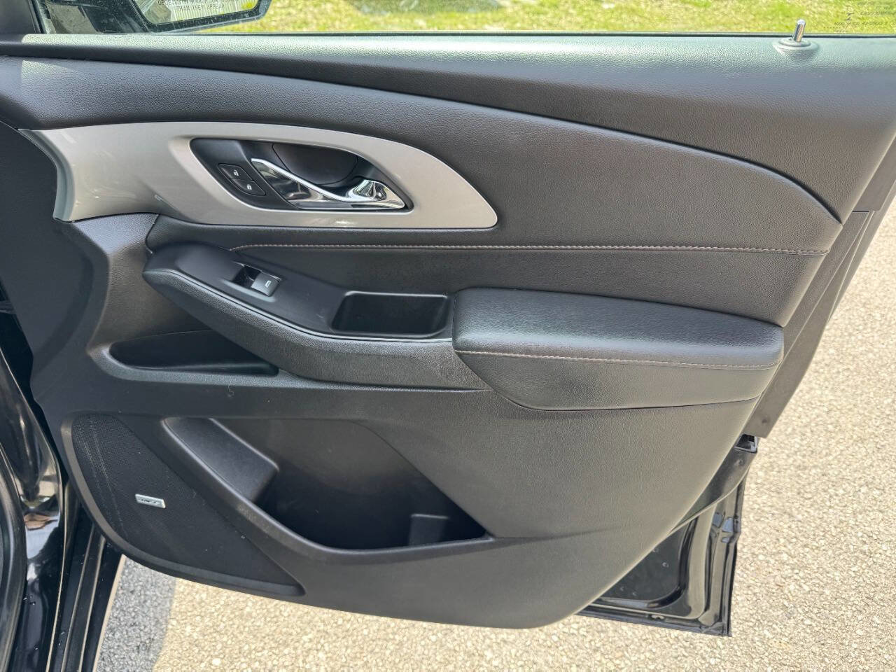 Used 2018 Chevrolet Traverse RS w/ LPO, Floor Liner Package image 51