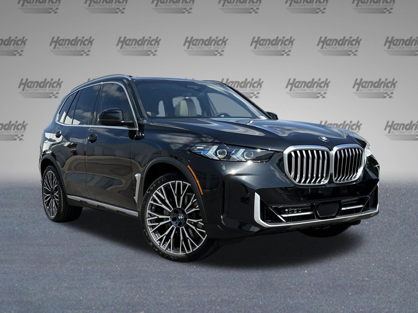 Certified 2026 BMW X5 xDrive40i AWD/4WD image 2