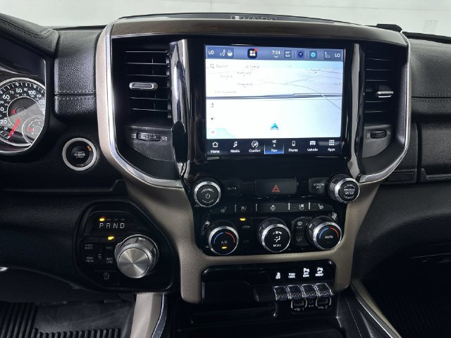 Used 2022 RAM 1500 Laramie AWD/4WD image 14