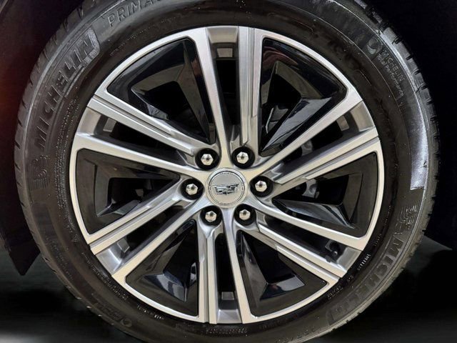 Used 2024 Cadillac Lyriq Luxury w/ LPO, Floor Liner Package image 33