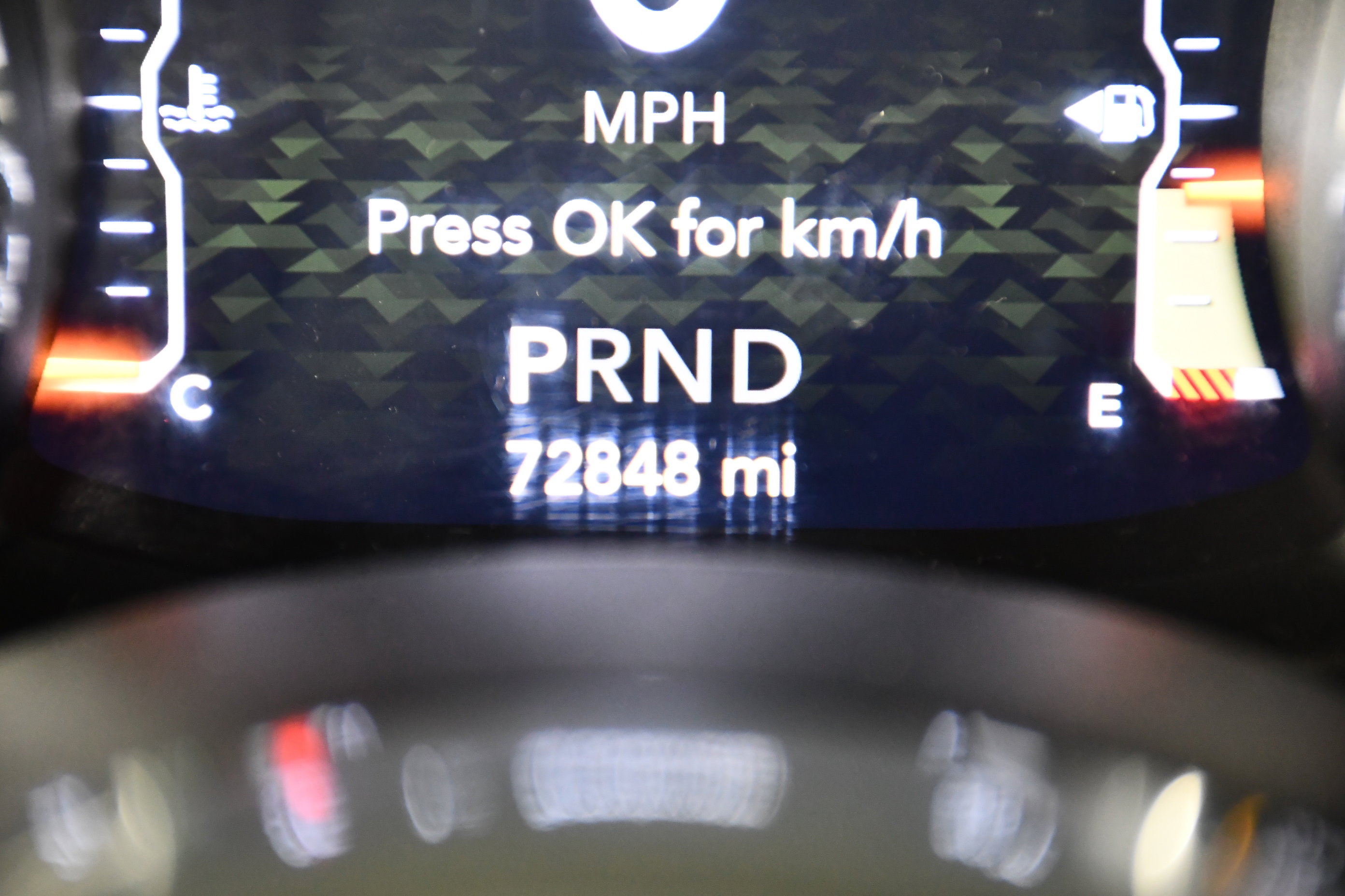 Used 2018 Jeep Wrangler Unlimited Sahara w/ Uconnect 4C Nav & Sound Group image 18