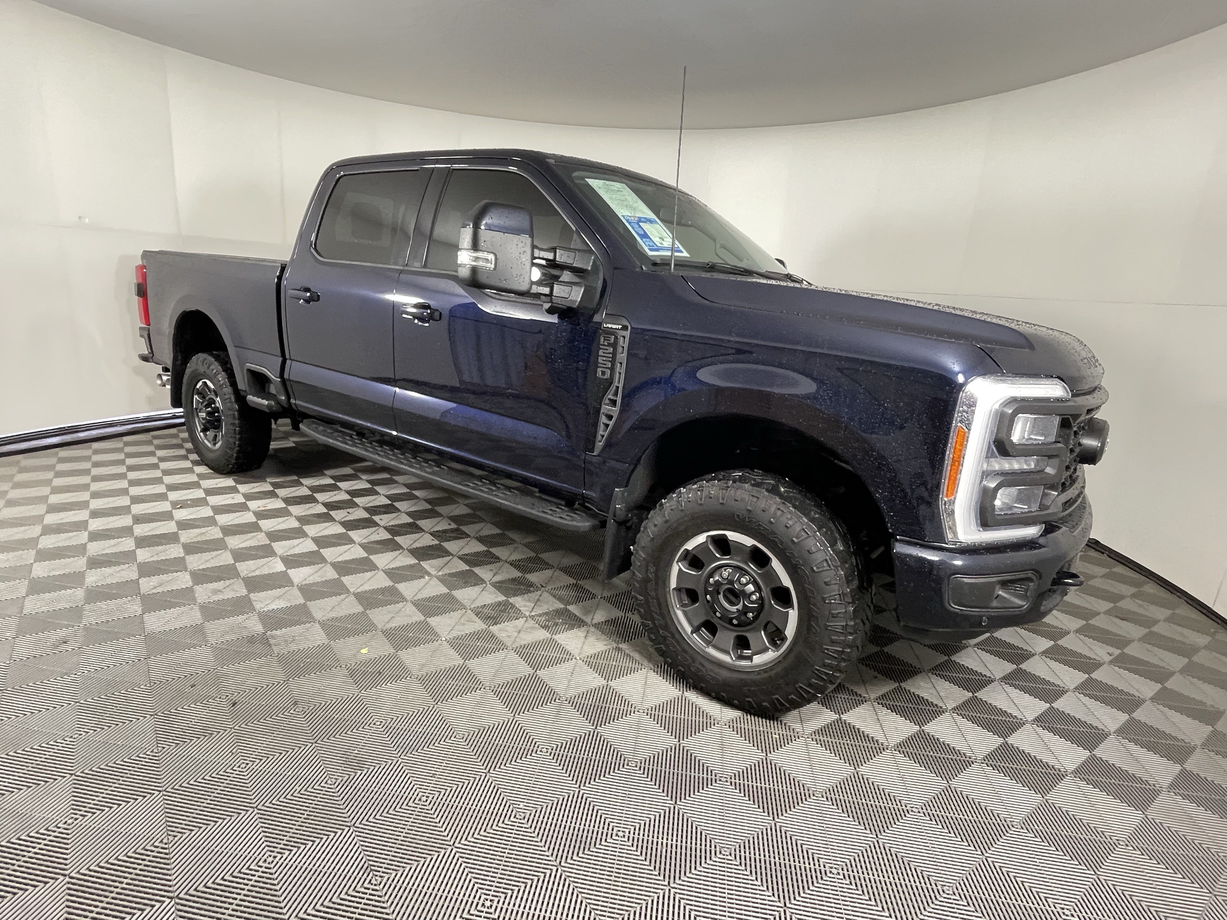 Used 2023 Ford F250 Lariat w/ Lariat Ultimate Package AWD/4WD image 6