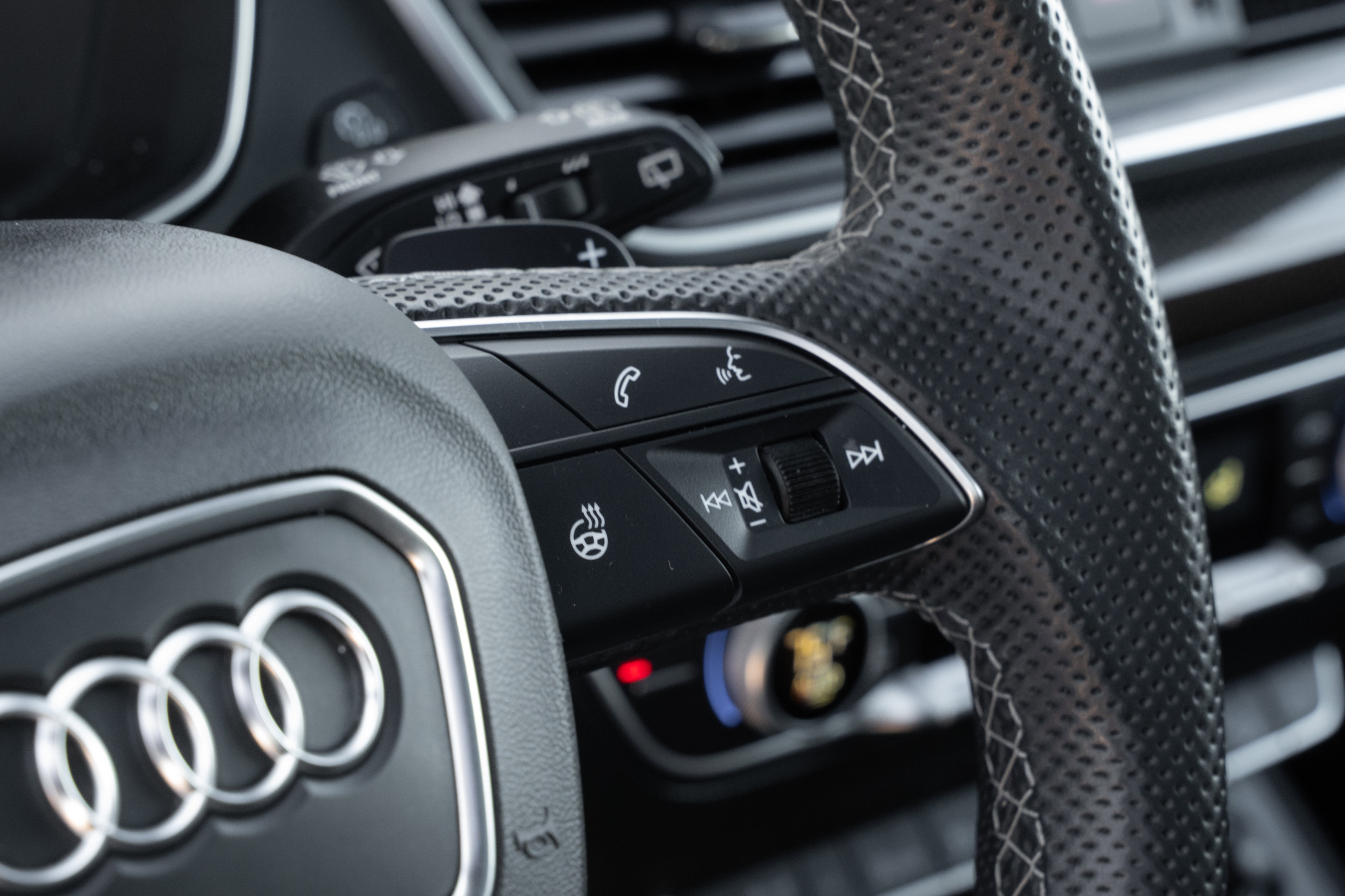 Certified 2022 Audi SQ5 Premium Plus w/ Premium Plus Package image 12