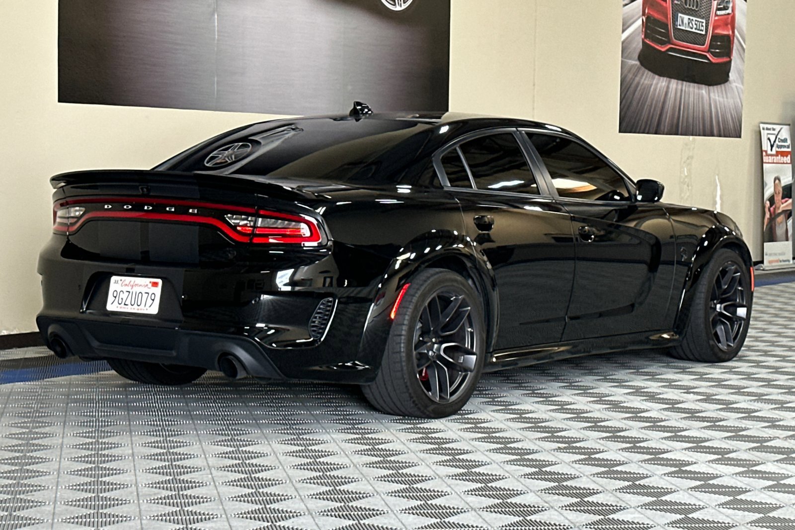 Used 2023 Dodge Charger SRT Hellcat w/ Harman/Kardon Audio Group image 4