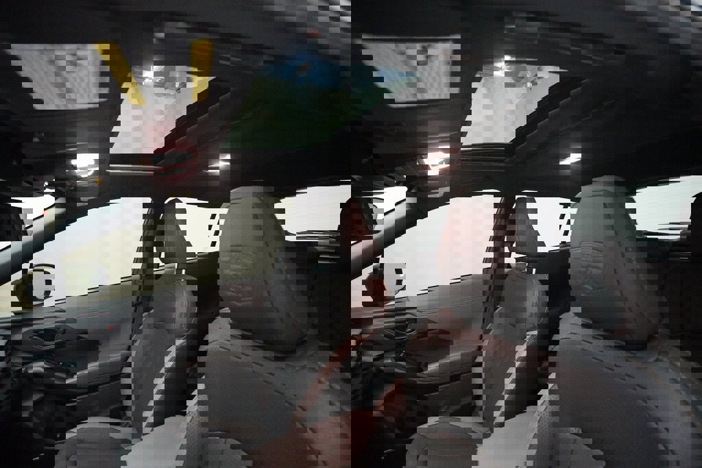 Used 2025 Subaru Crosstrek 2.5i Wilderness w/ Crosstrek Mirror Package image 31