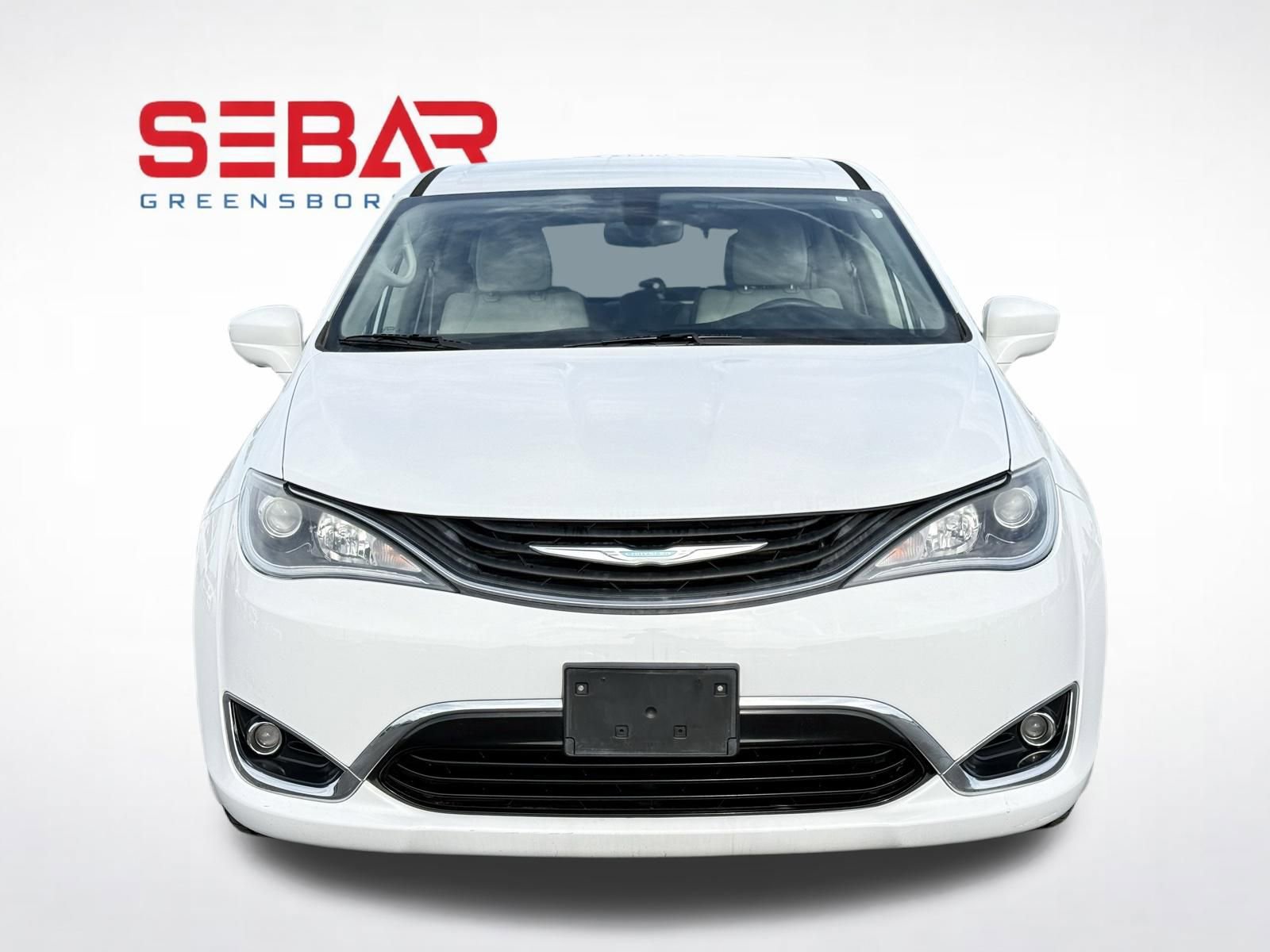 Used 2018 Chrysler Pacifica Touring Plus image 8